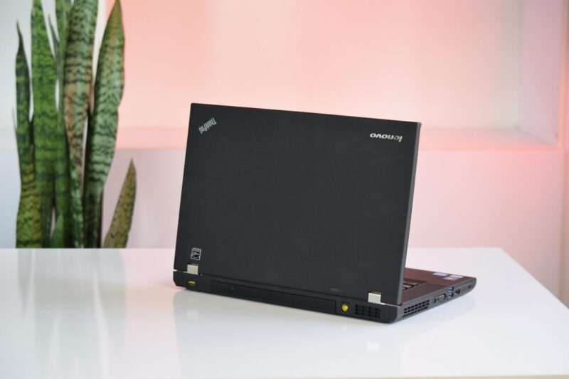 لپ تاپ Lenovo مدل Thinkpad T530 - B