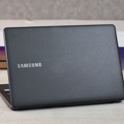 لپ تاپ لمسی Samsung مدل Notebook 5 NP530E5M